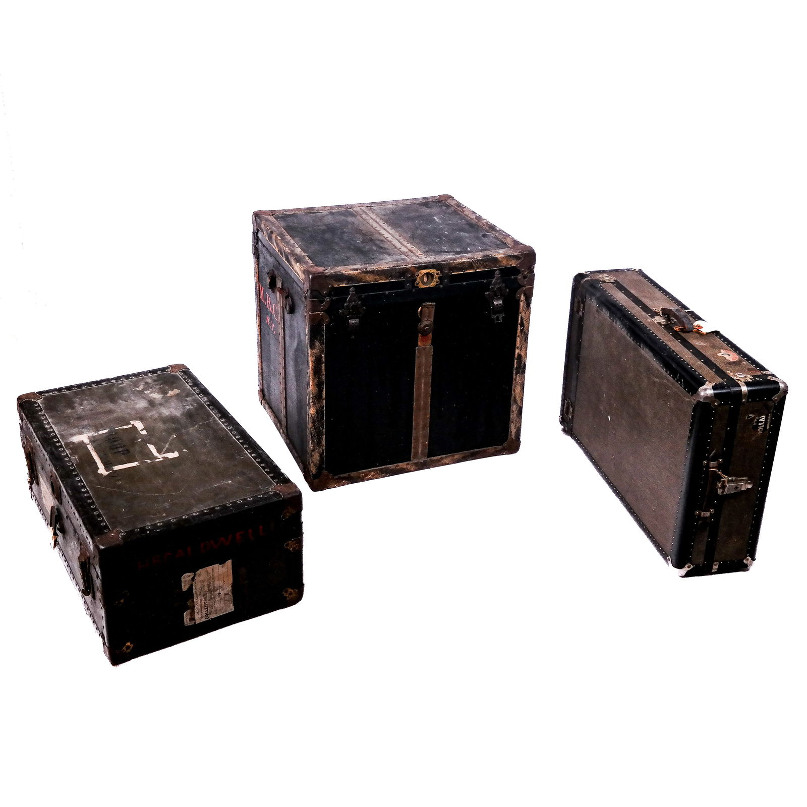 Three Vintage Steamer Trunks (1 of 18)