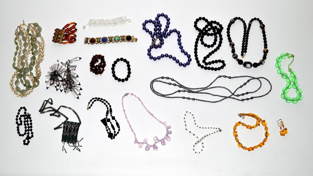 Assorted Colored Glass & Beaded Costume Jewelry: Includes vintage and contemporary necklaces and bracelets. 20 items.