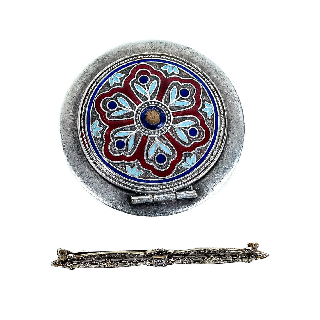 Two Ladies Accessories: Compact & Brooch (1 of 9)