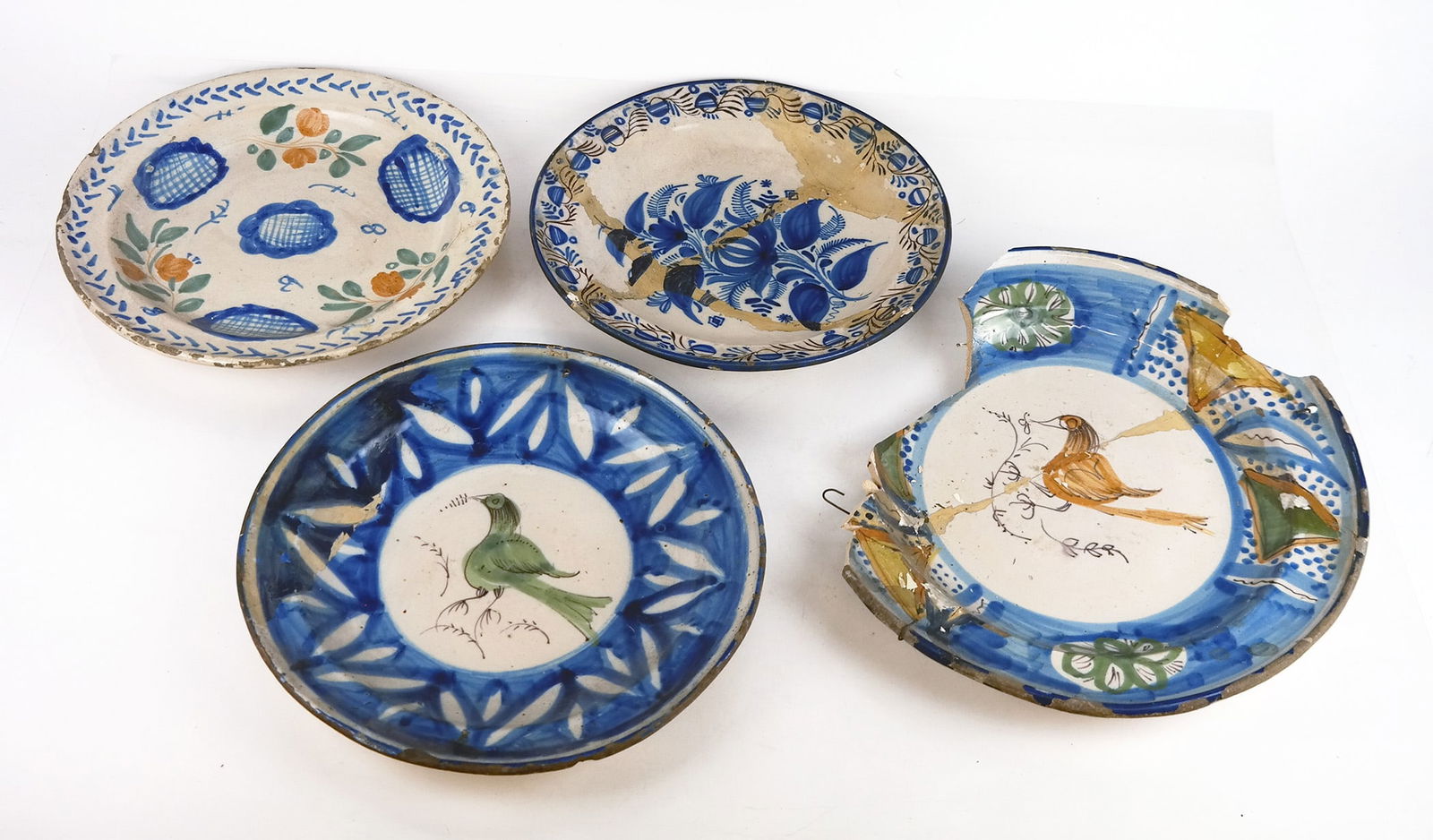 Four Antique Majolica Chargers (1 of 9)
