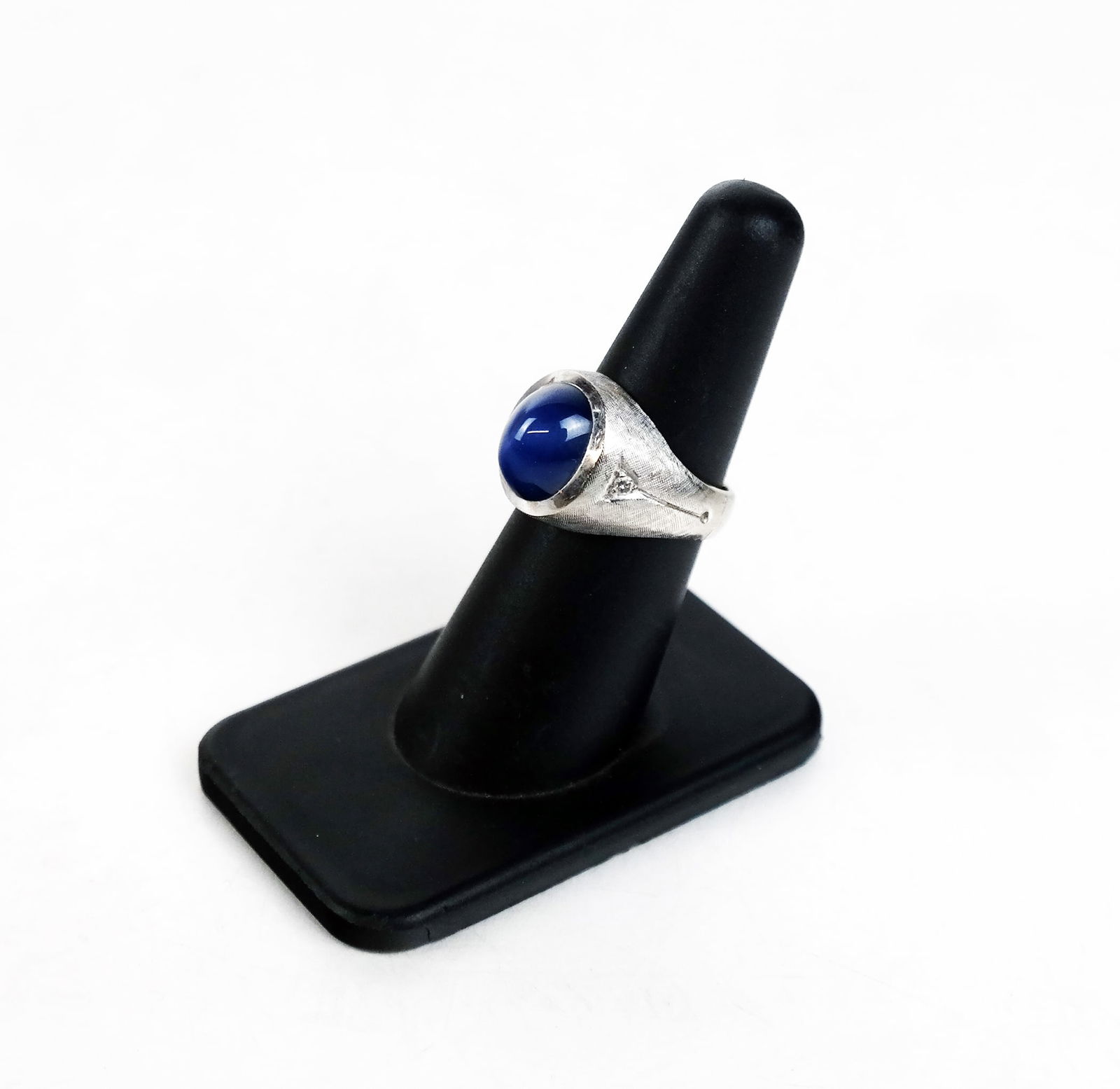 14K Gold & Star Sapphire Man's Ring (1 of 6)