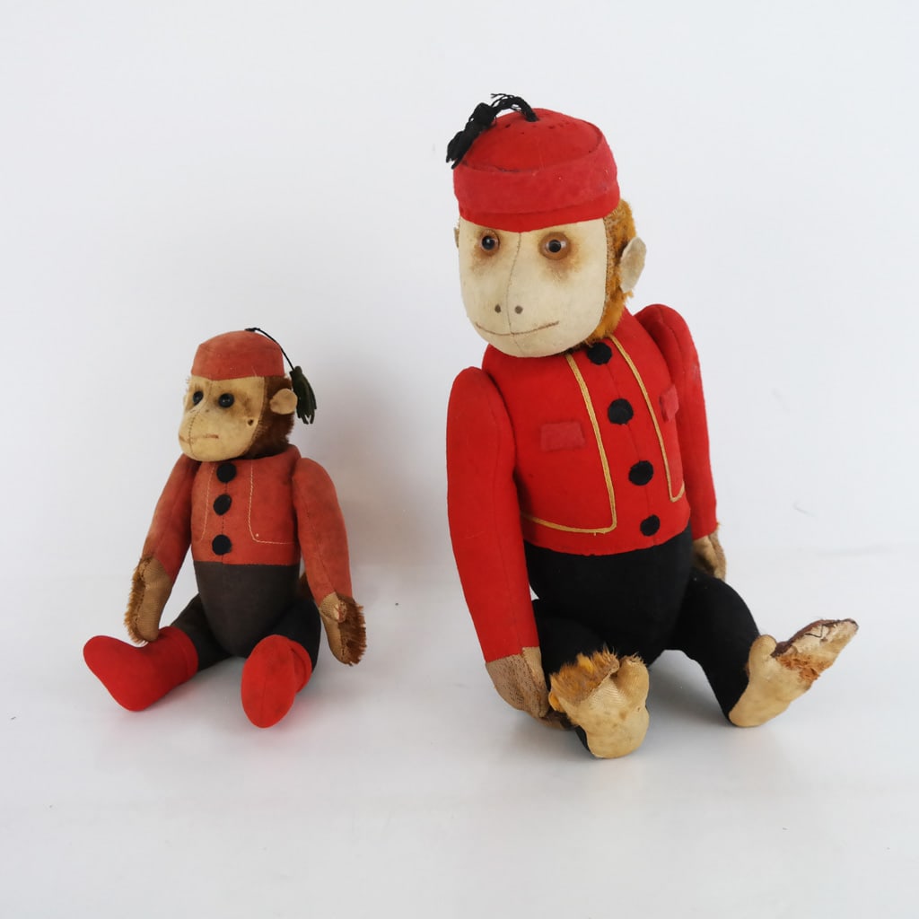 Schuco German "Yes No" Bellhop Doll (1 of 6)
