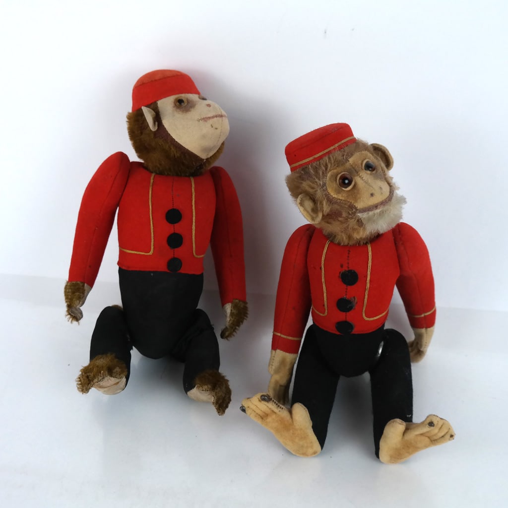 Two Schuco German "Yes No" Bellhop Dolls (1 of 9)
