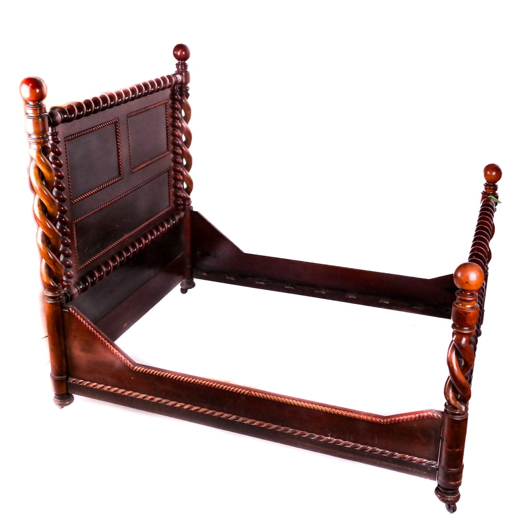 Hunzinger-Style Twist-Form Bed (1 of 18)