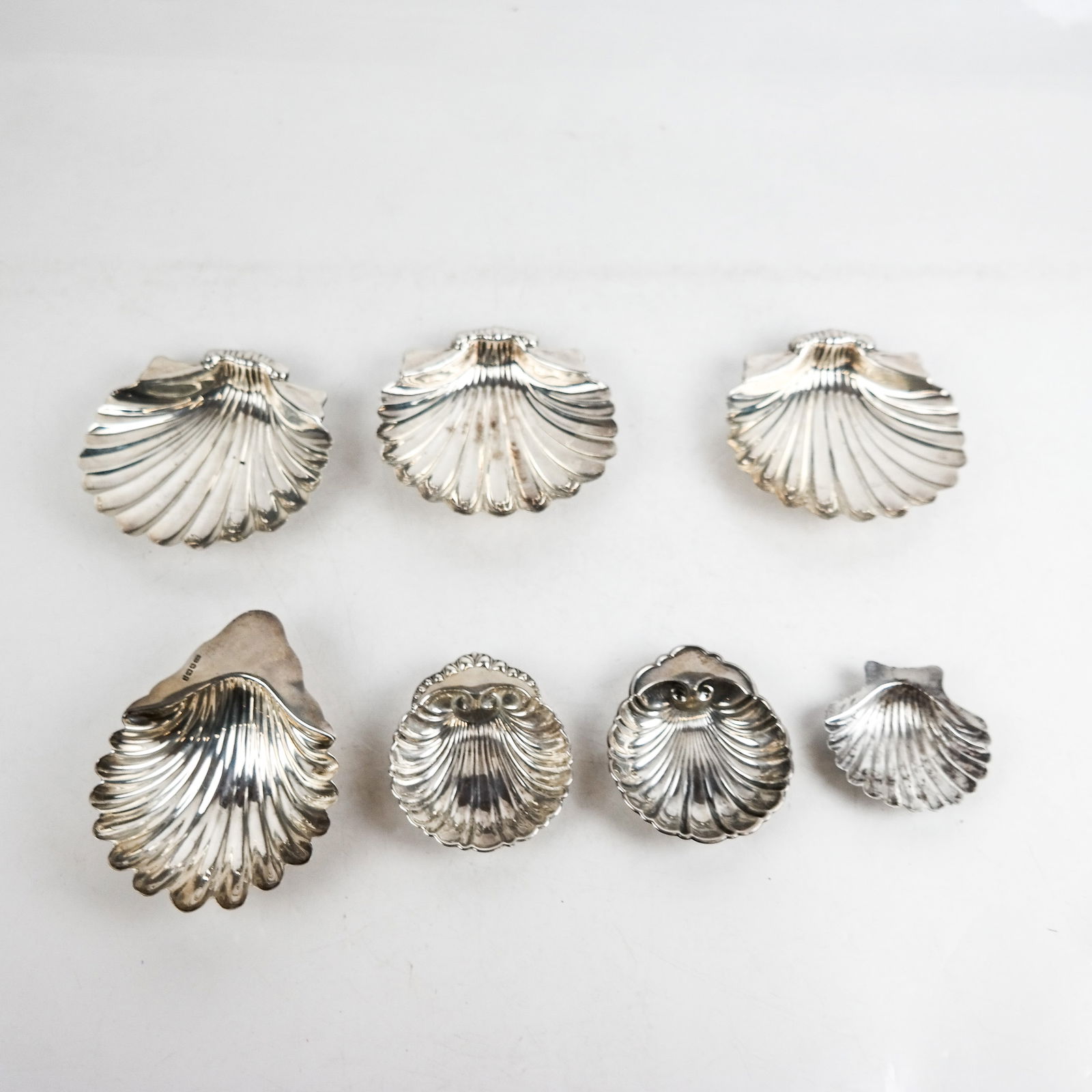 7 Assorted Silver Shell-Form Dishes (1 of 10)