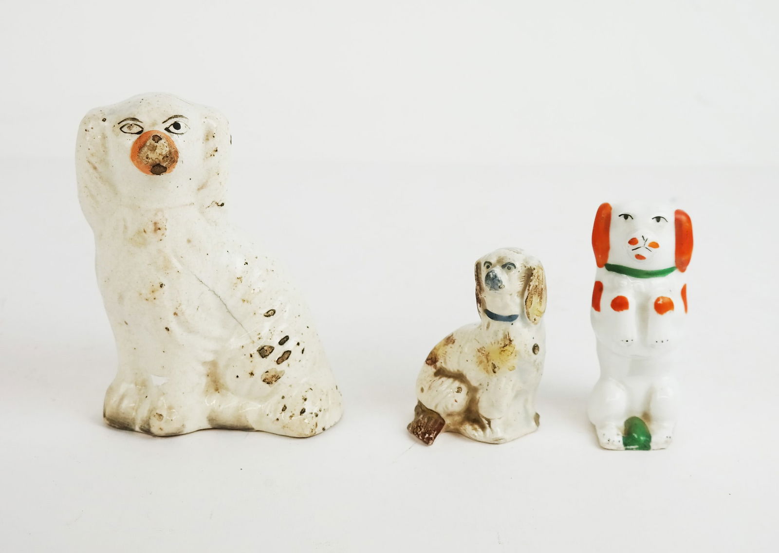 Three Porcelain English-Style Dogs (1 of 7)