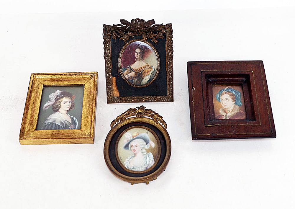 Group of 19th C. Picture Frames (4) (1 of 5)