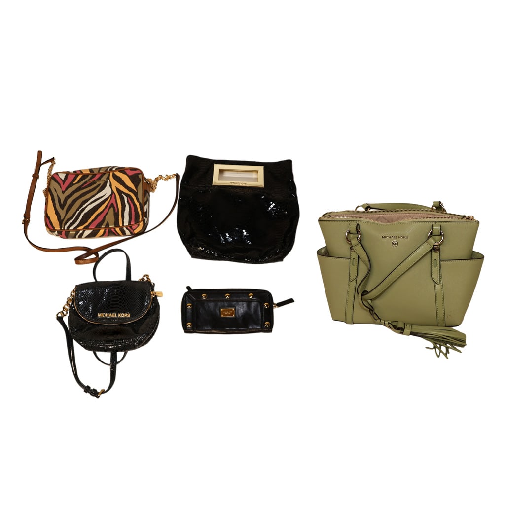 Michael Kors Group of Handbags and Wallet (5) (1 of 17)