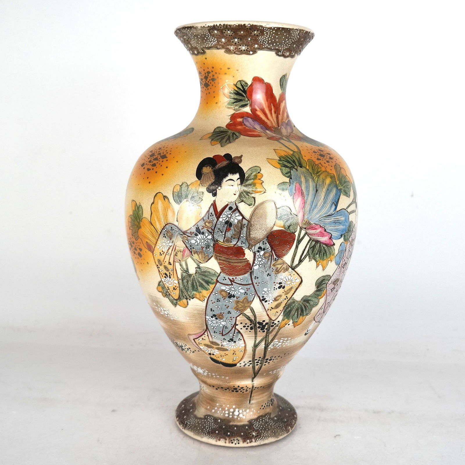 Satsuma-Style Vase (1 of 6)