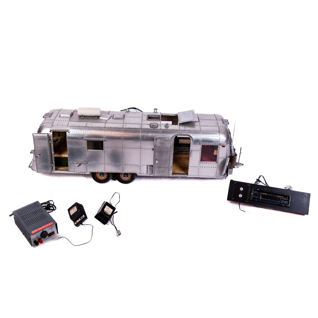 Thierry Despont Custom Airstream Motif Radio (1 of 11)