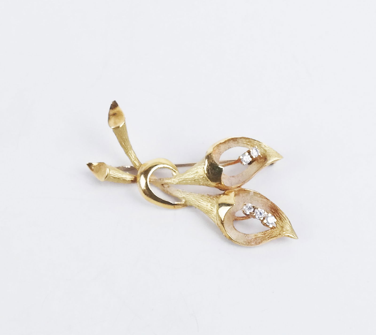 14K Yellow Gold & Diamond Floral Pin (1 of 9)