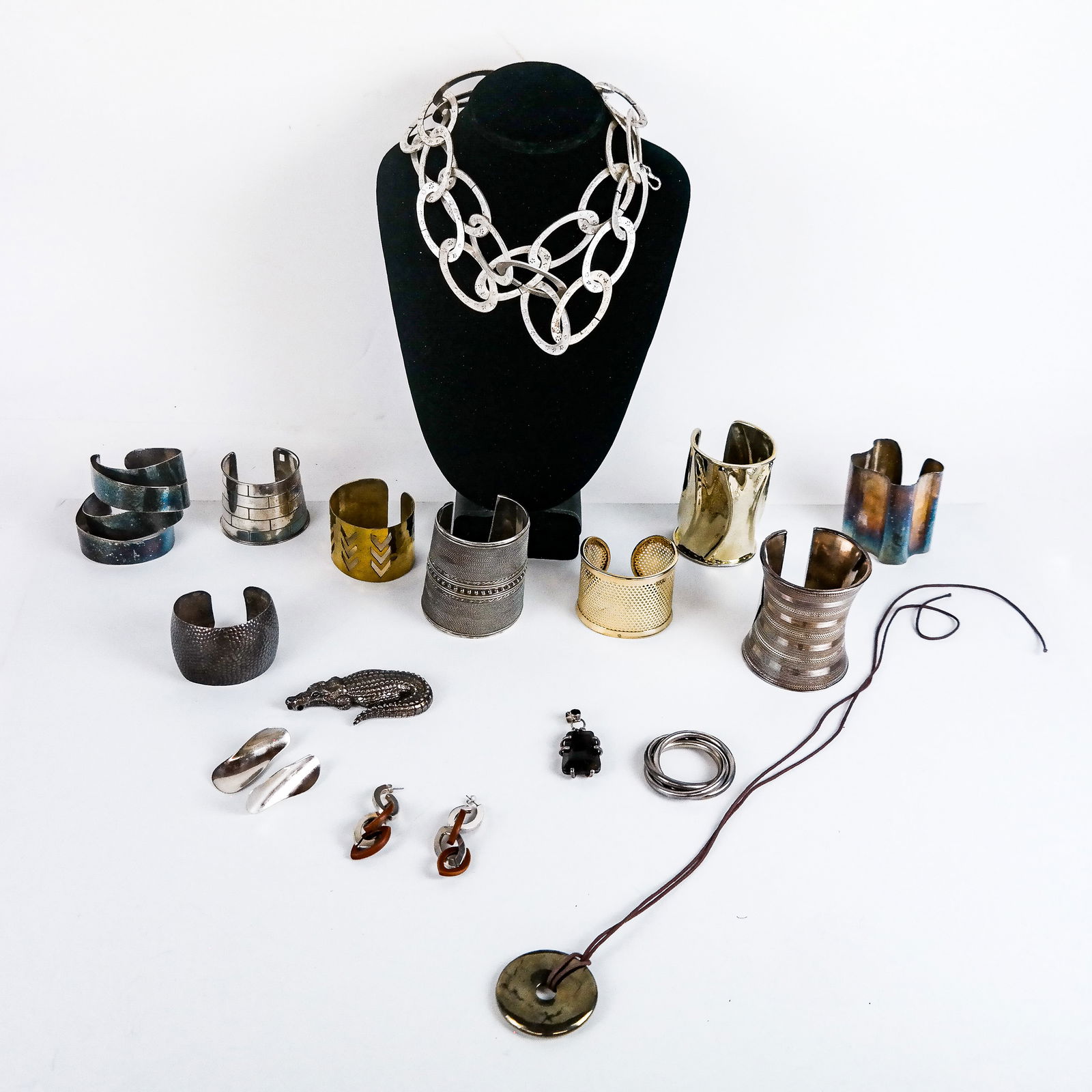 Patrick Mavros, Theo Fennell & Other Jewelry (1 of 8)