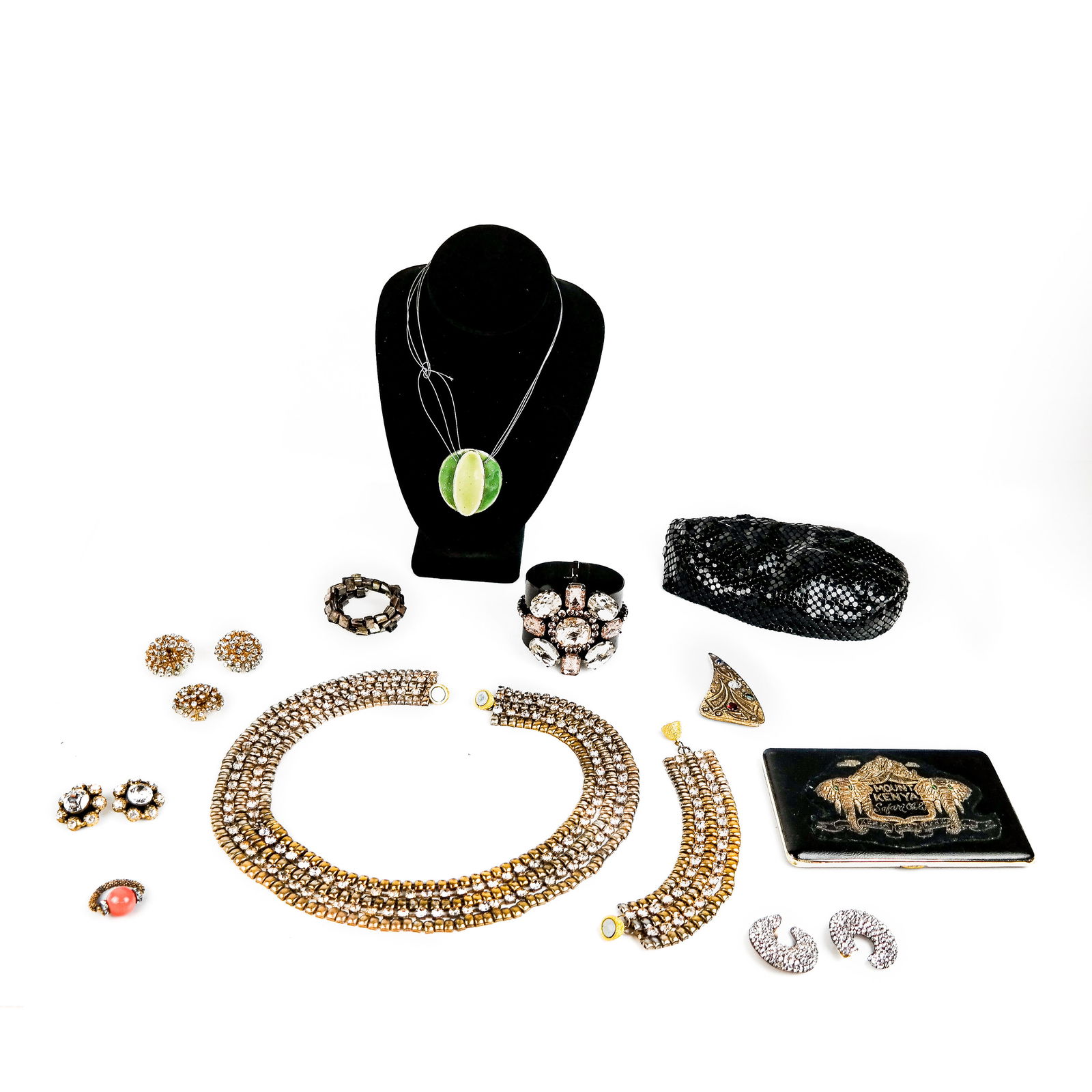 Group of Chic Accessories (1 of 18)