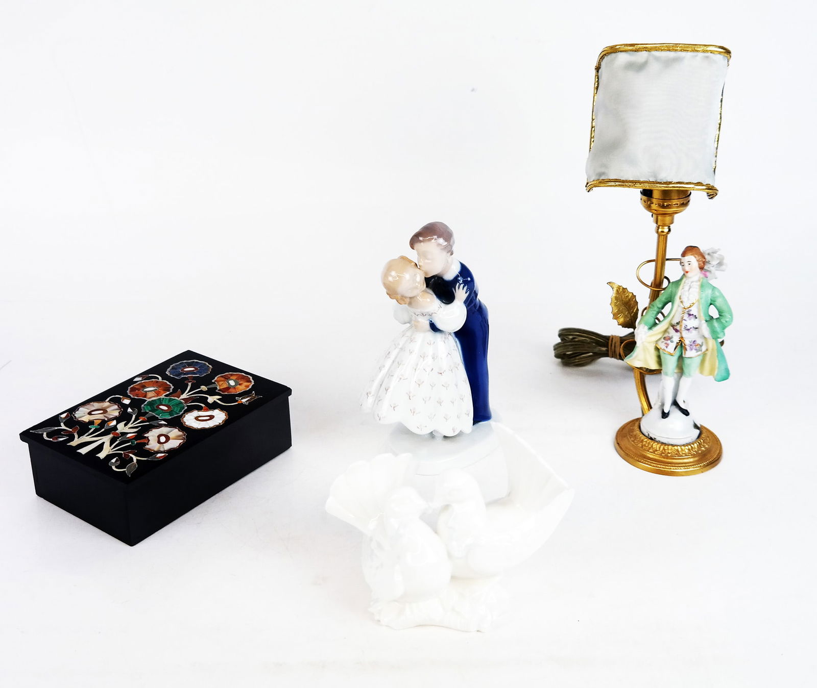 Four Decorative Articles (1 of 11)