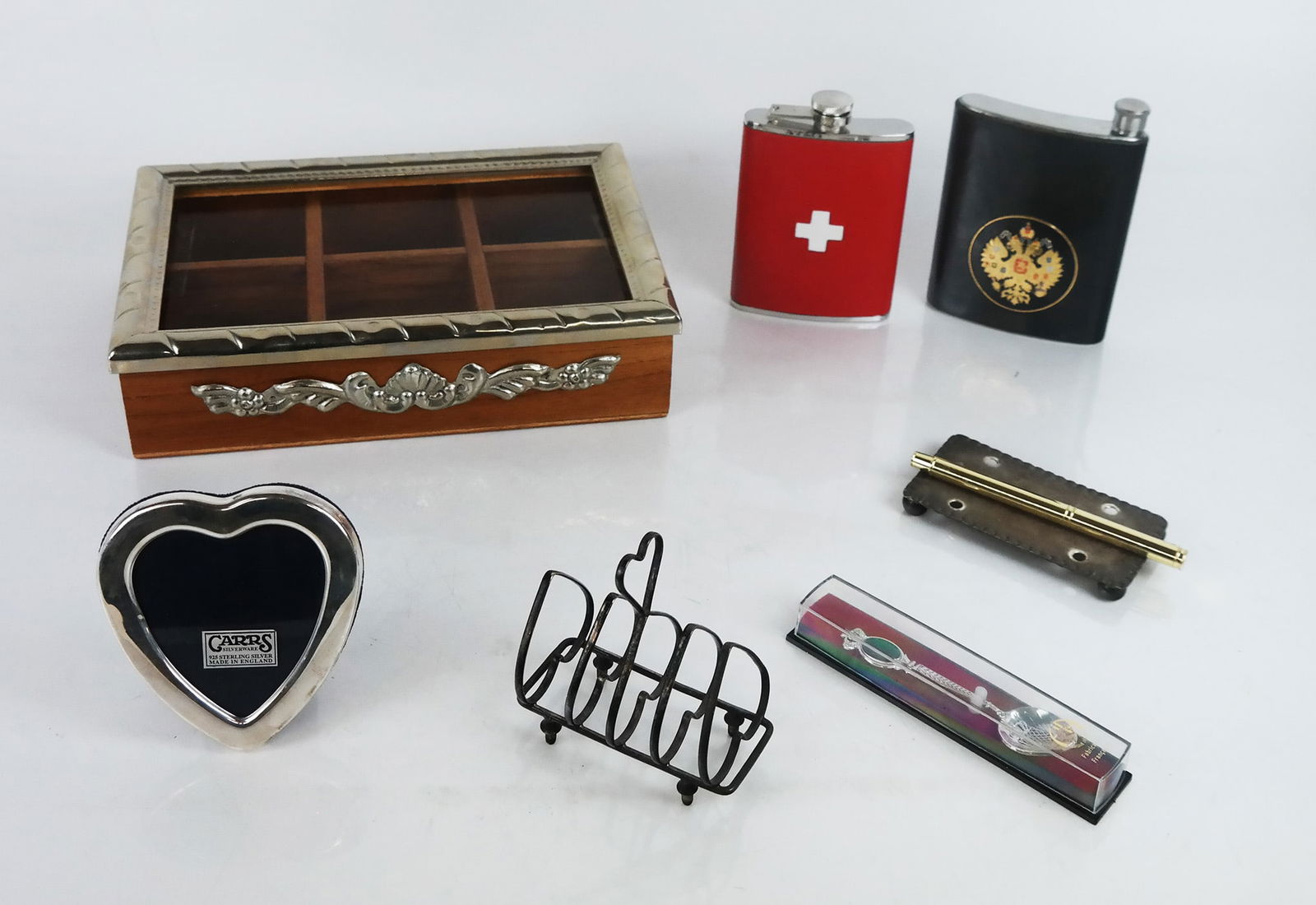 Group of Decorative Articles (1 of 9)