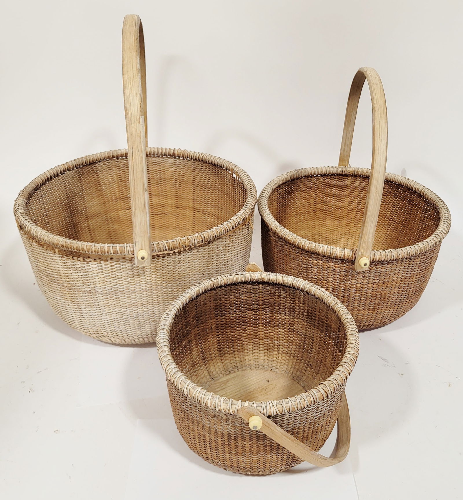 Set of 3 Graduating Nantucket Woven Baskets (1 of 14)