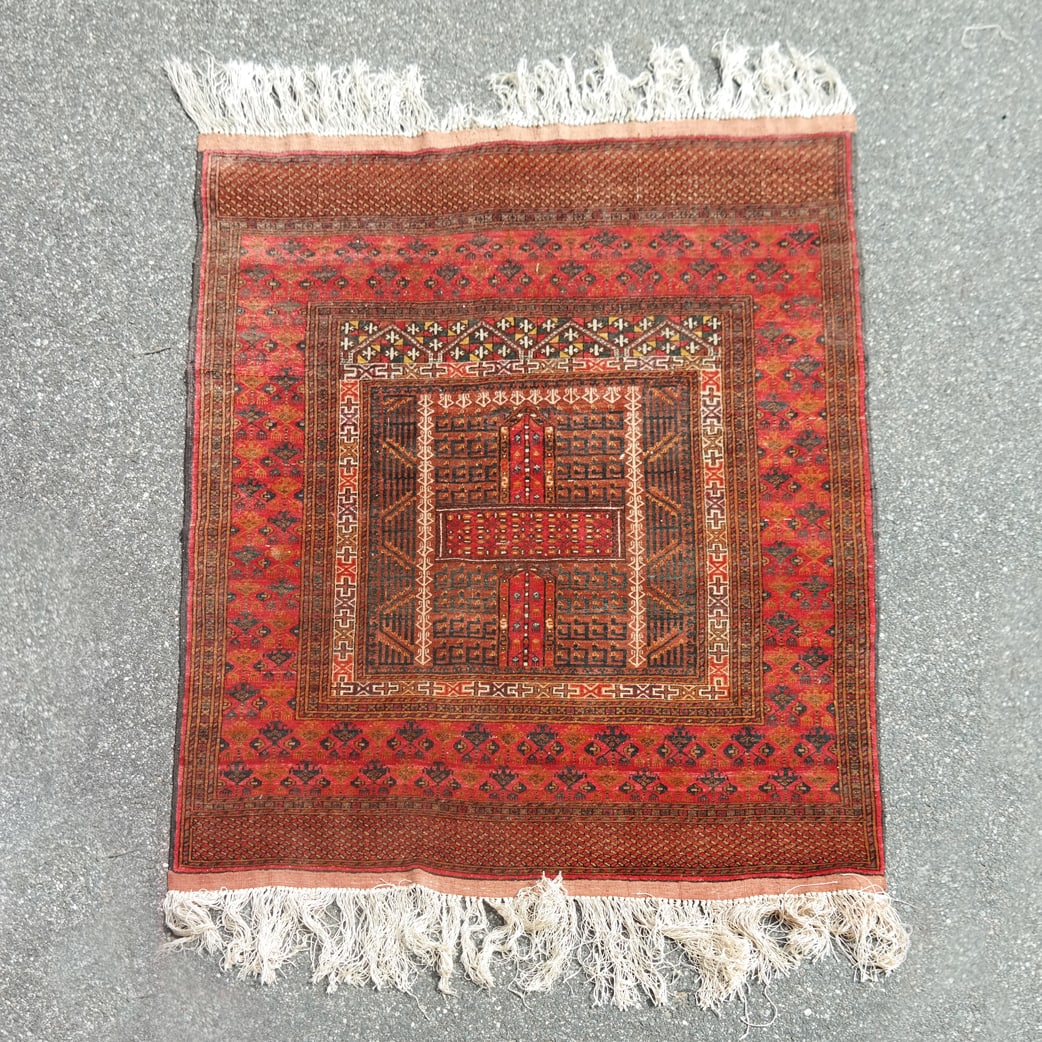 Antique Persian Tribal Rug: Antique Persian Tribal rug, first half 20th century, probably Hatchli Ensi, Tekke (Teke) Turkomen, present day Turkmenistan. [5’ 4” x 3’ 10”]. Scattered wear and fading, areas of thinn