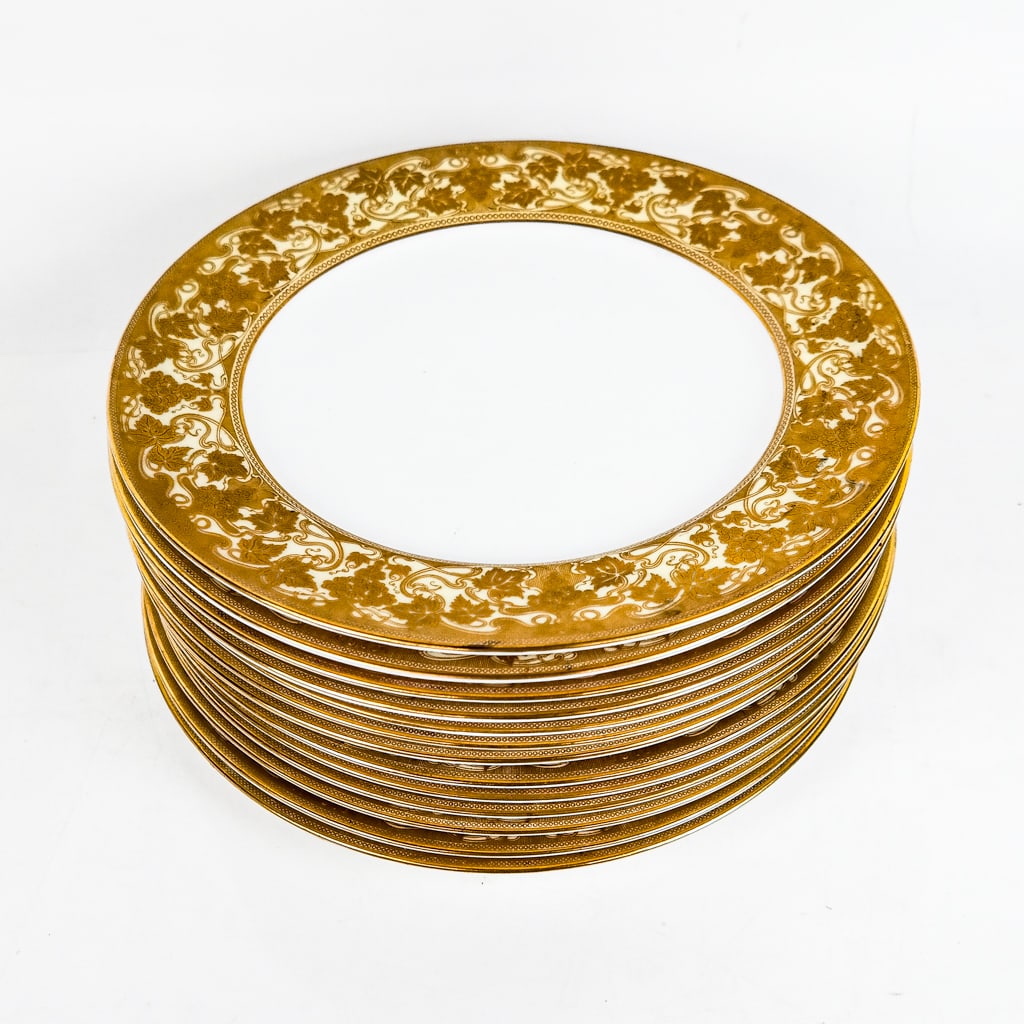 Royal Worcester Cream & Gilt Dinner Plates (13) (1 of 7)