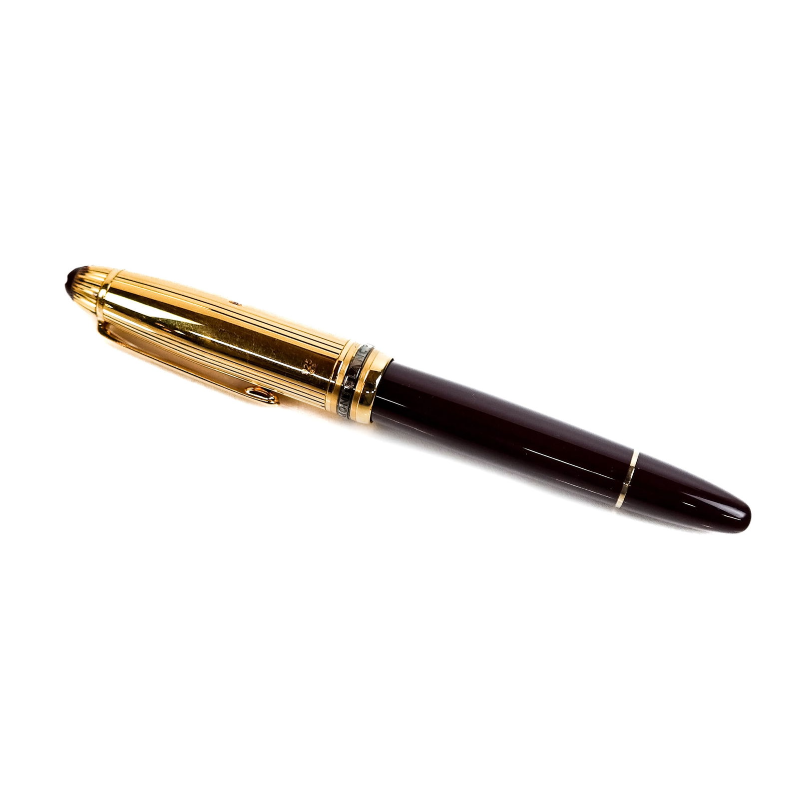 Montblanc Meisterstuck Vermeil Fountain Pen (1 of 6)