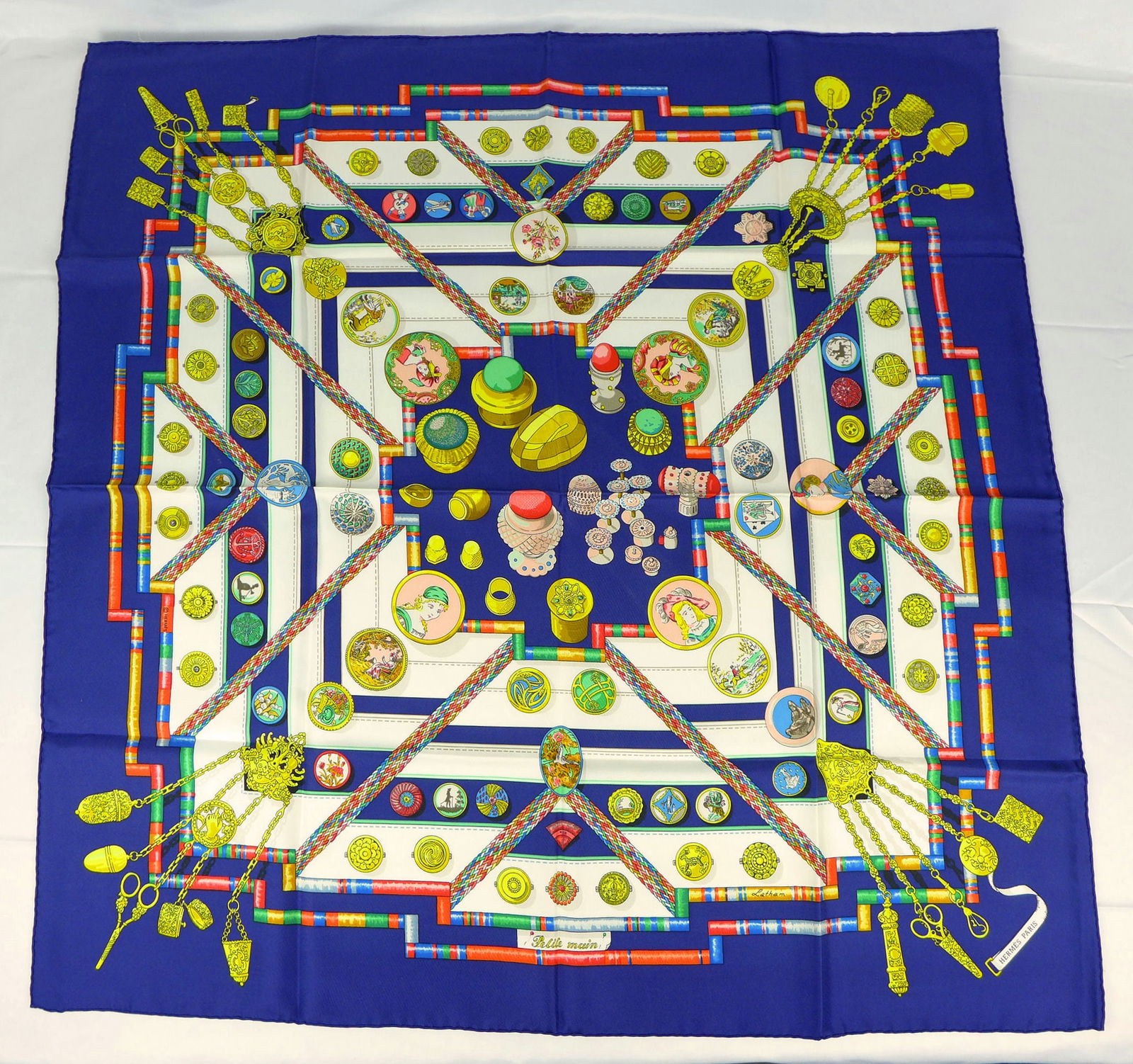 Vintage Hermes Paris Silk Scarf "Petite main" with box (1 of 9)