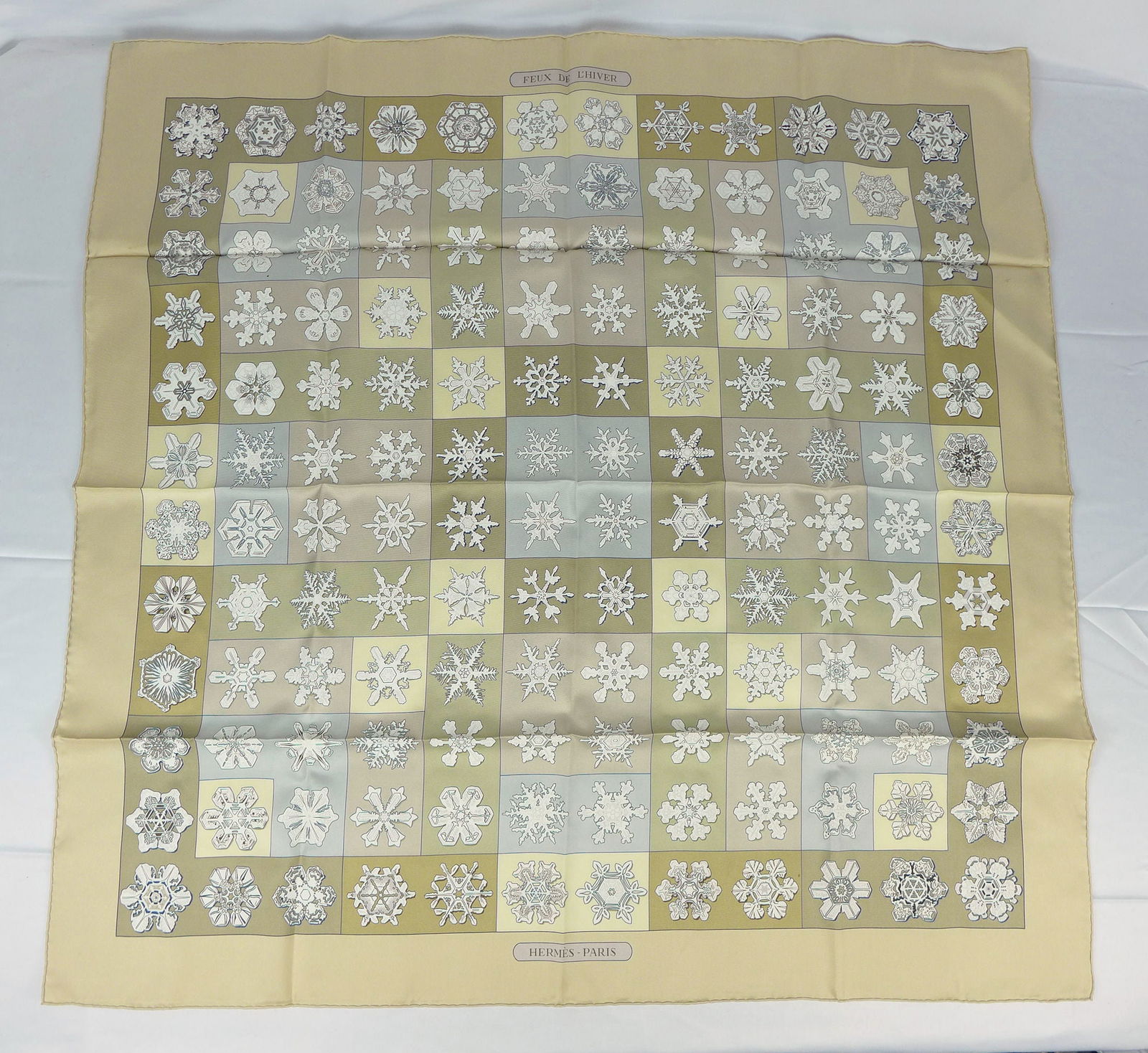 Vintage Hermes Paris Silk Scarf "Feux de L'Hiver" with box (1 of 11)