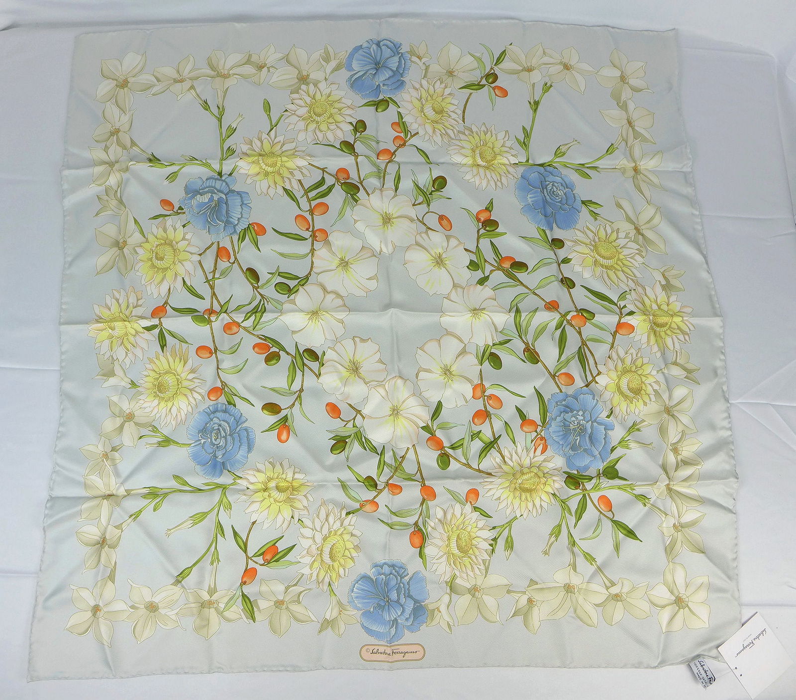 Vintage Salvatore Ferragamo Silk scarf with box "Flowers" (1 of 10)