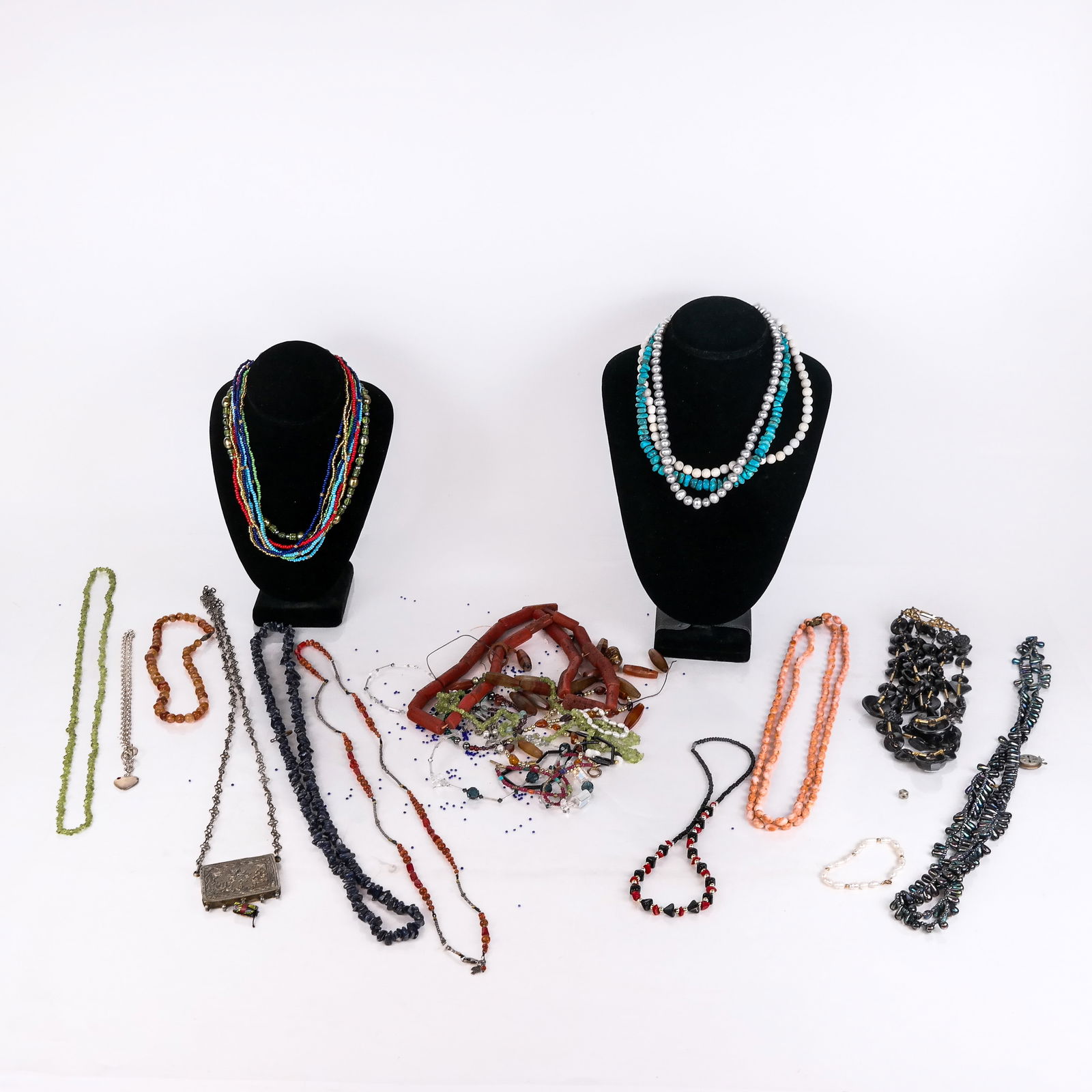 Assorted Costume Jewelry (1 of 8)