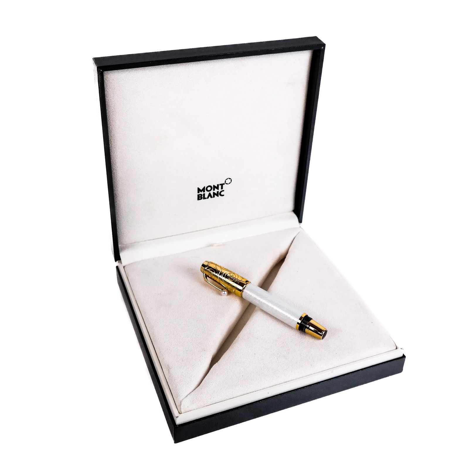 Montblanc Boheme Pen in case (1 of 15)