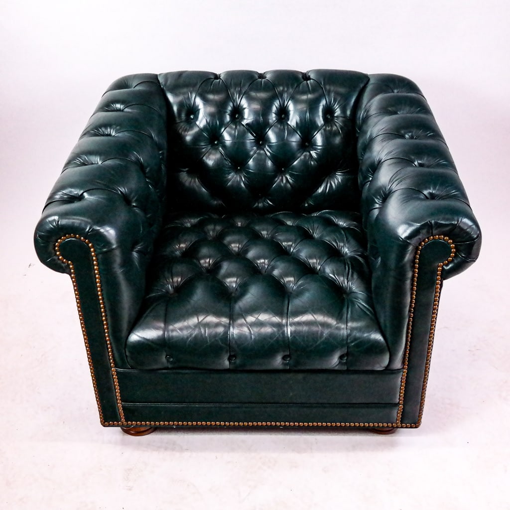 Georgian-Style Tufted Chesterfield Armchair (1 of 8)