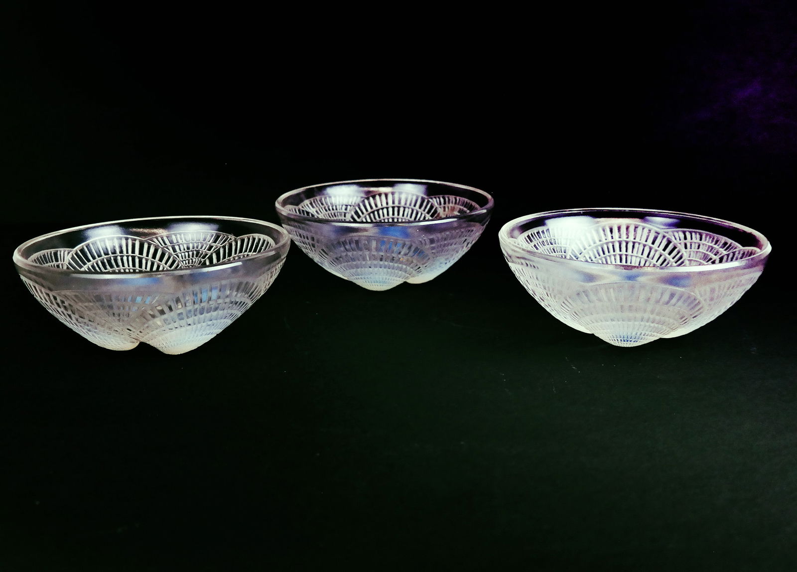 Lalique Crystal "Coquilles" Bowls (3) (1 of 10)