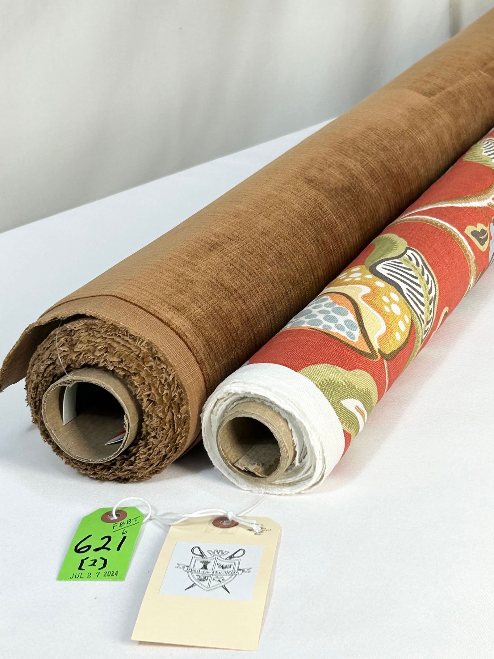 Braemore Print and Old World Weavers Velvet Fabric (1 of 8)