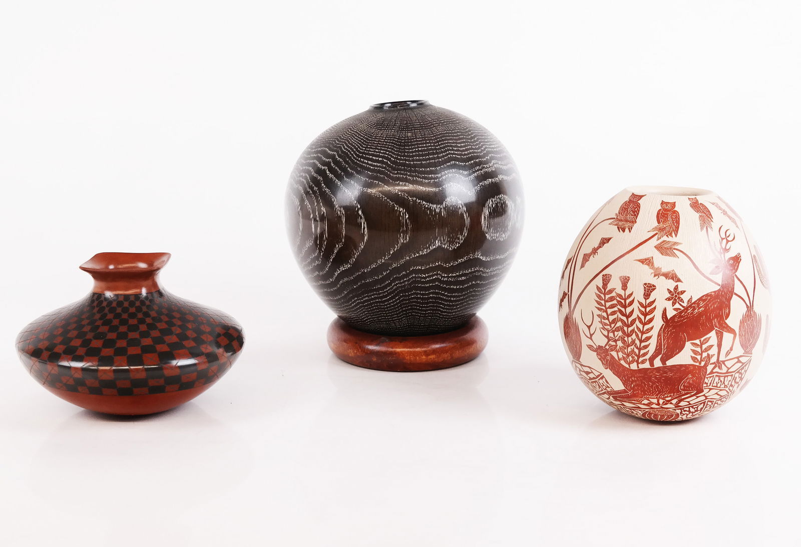 Mata Ortiz Pottery Vessels and Wood Vase (3) (1 of 20)