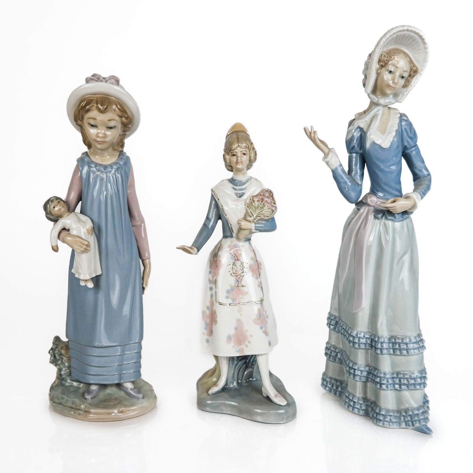 Lladro Spanish Porcelain Figures (3) (1 of 15)