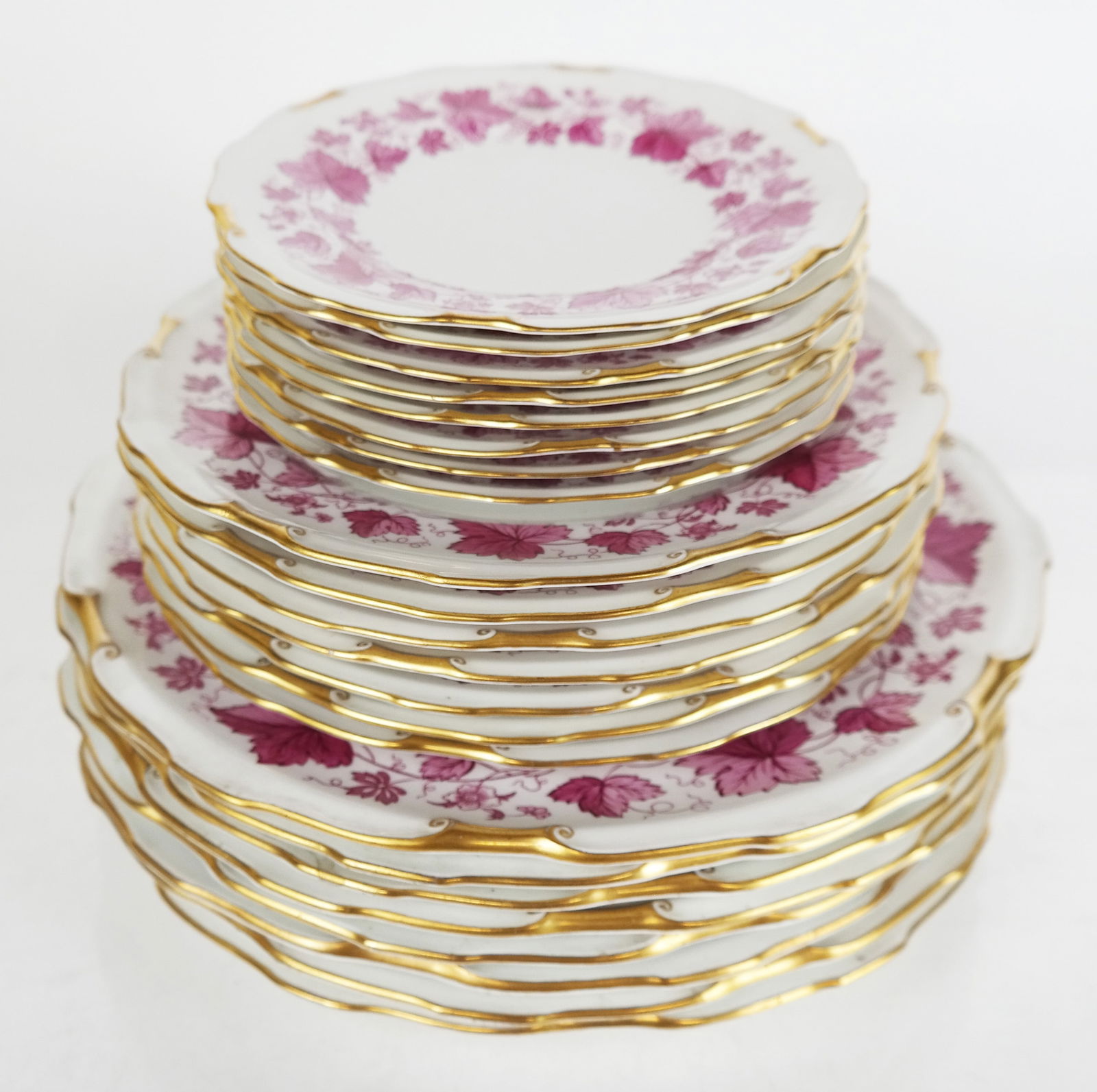 Royal Crown Derby Partial Dinner Service (23) (1 of 9)