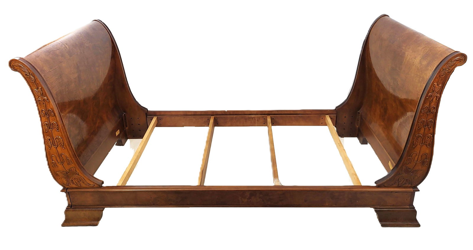 Henredon Carved Daybed (1 of 12)