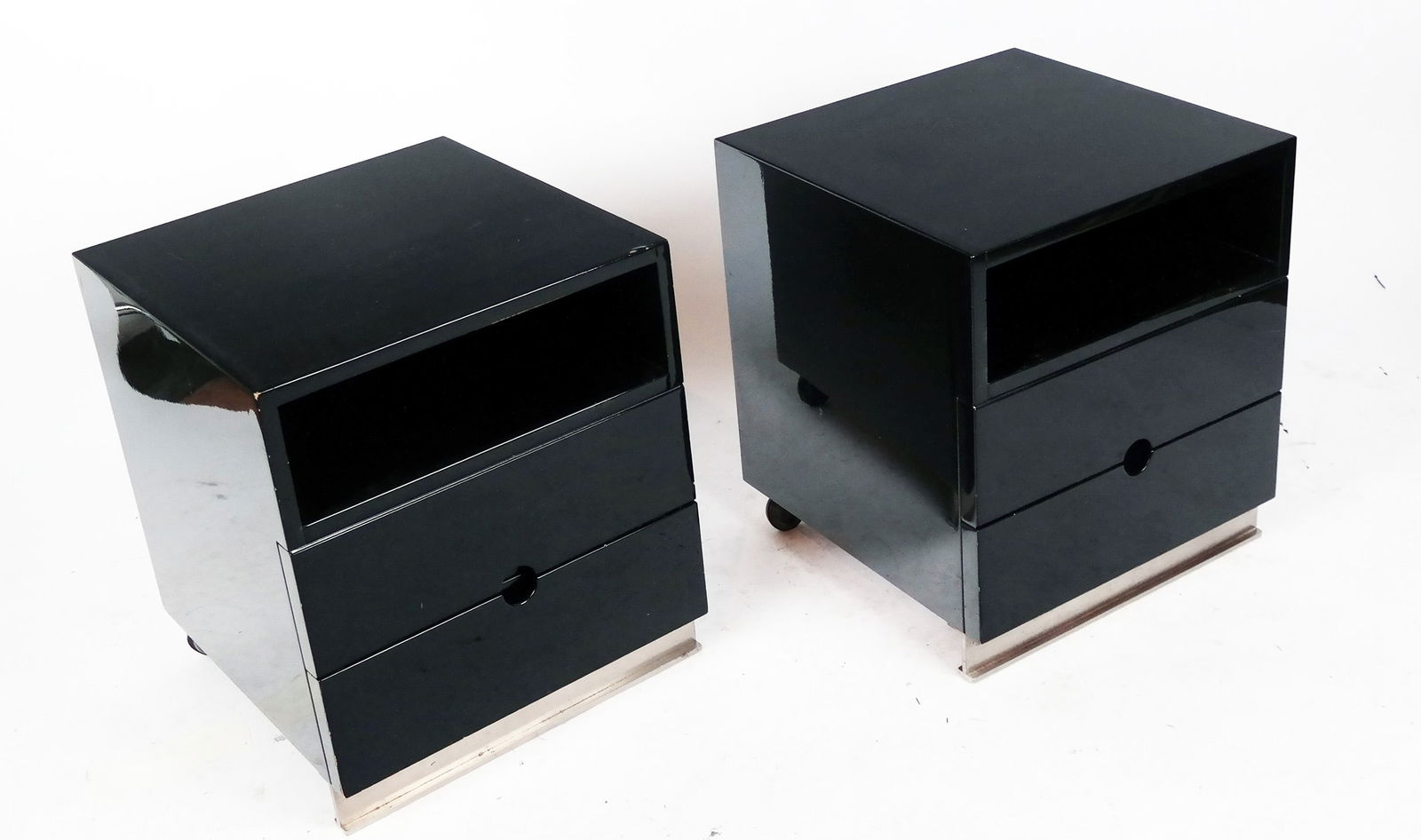 Pair of Luigi Caccia Dominioni Bedside Tables (1 of 7)