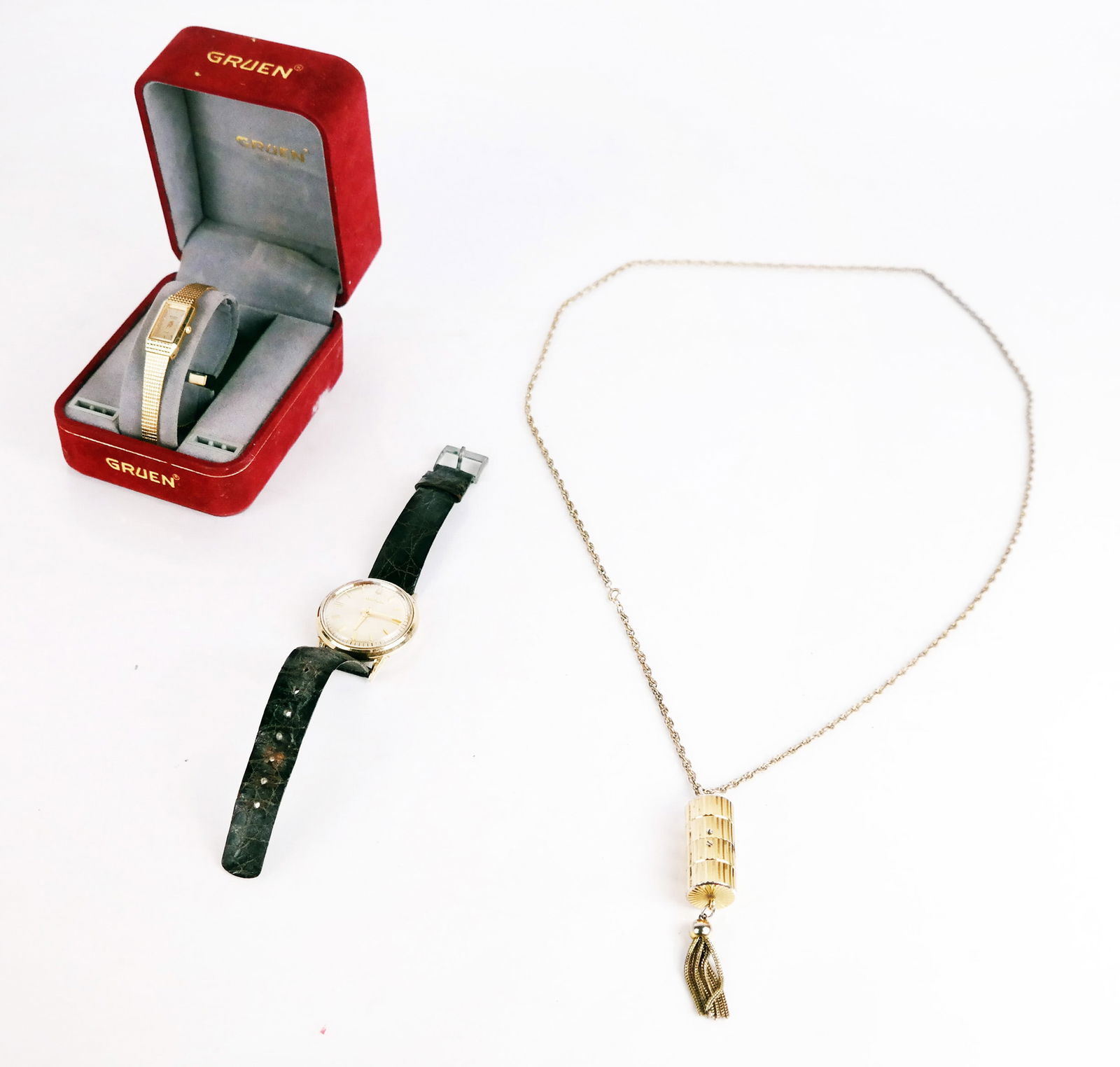 Three Assorted Timepieces (1 of 14)