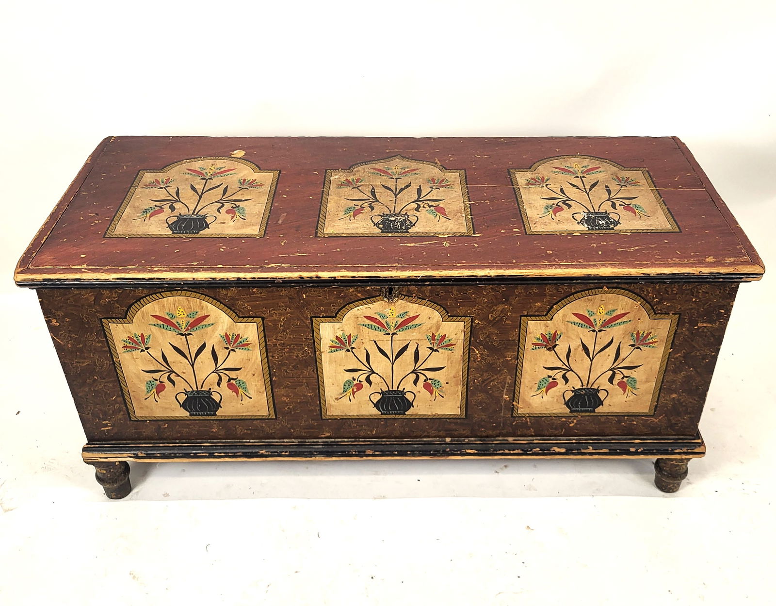Pennsylvania Dutch Chest (1 of 15)