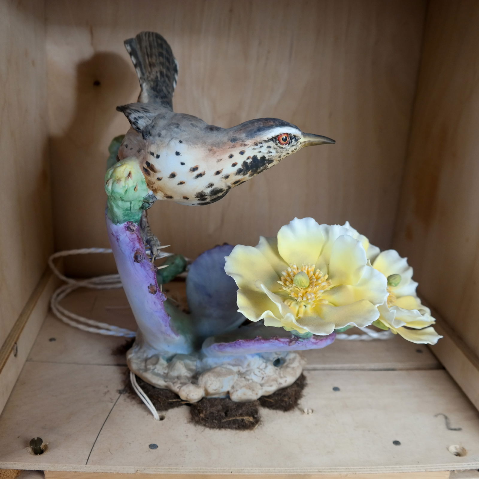 Royal Worcester Doughty Bird - Cactus Wren (1 of 9)