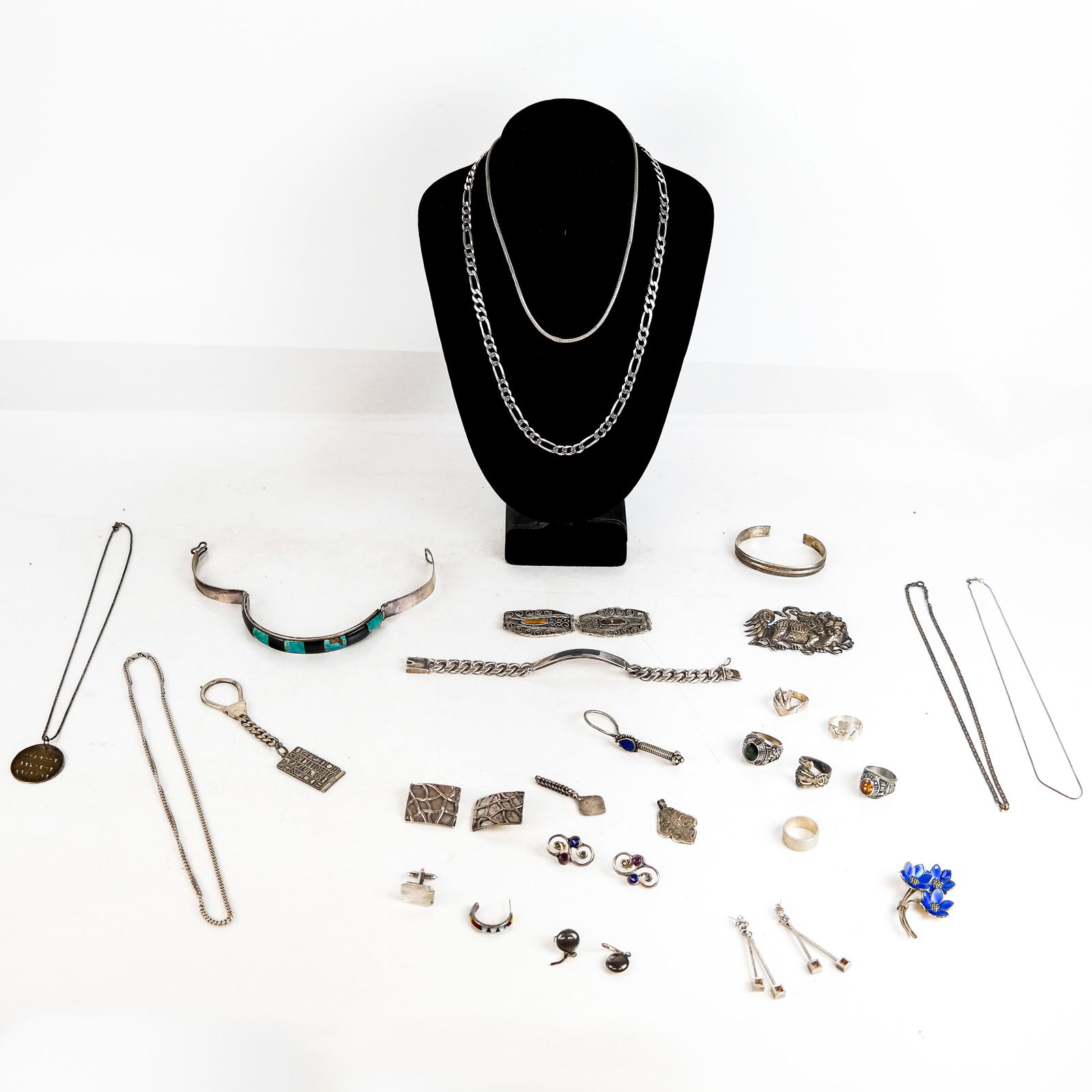 Group of Silver and Metal Jewelry & Fragments (28) (1 of 15)