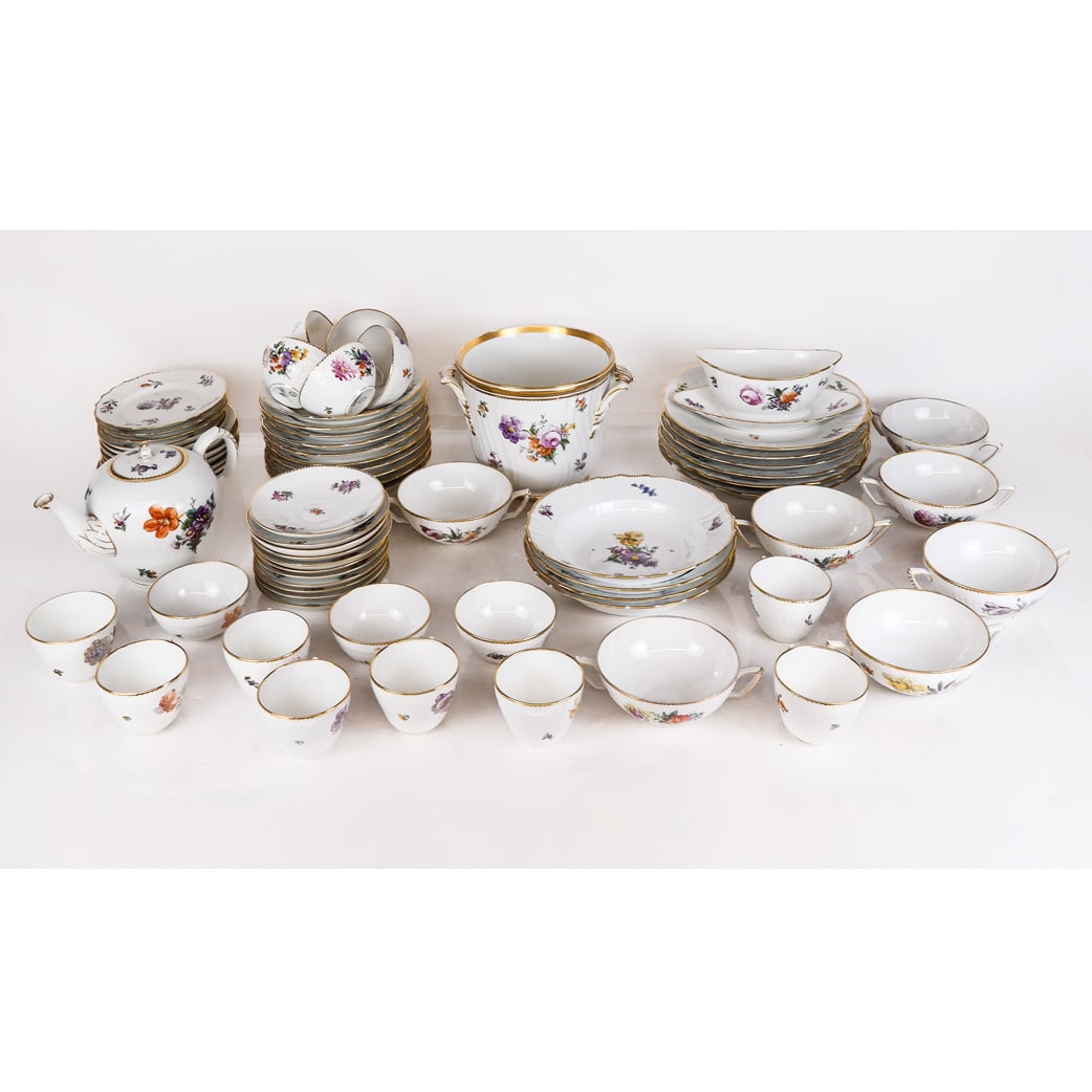 Royal Copenhagen Dinnerware "Saxon Flower" (1 of 20)