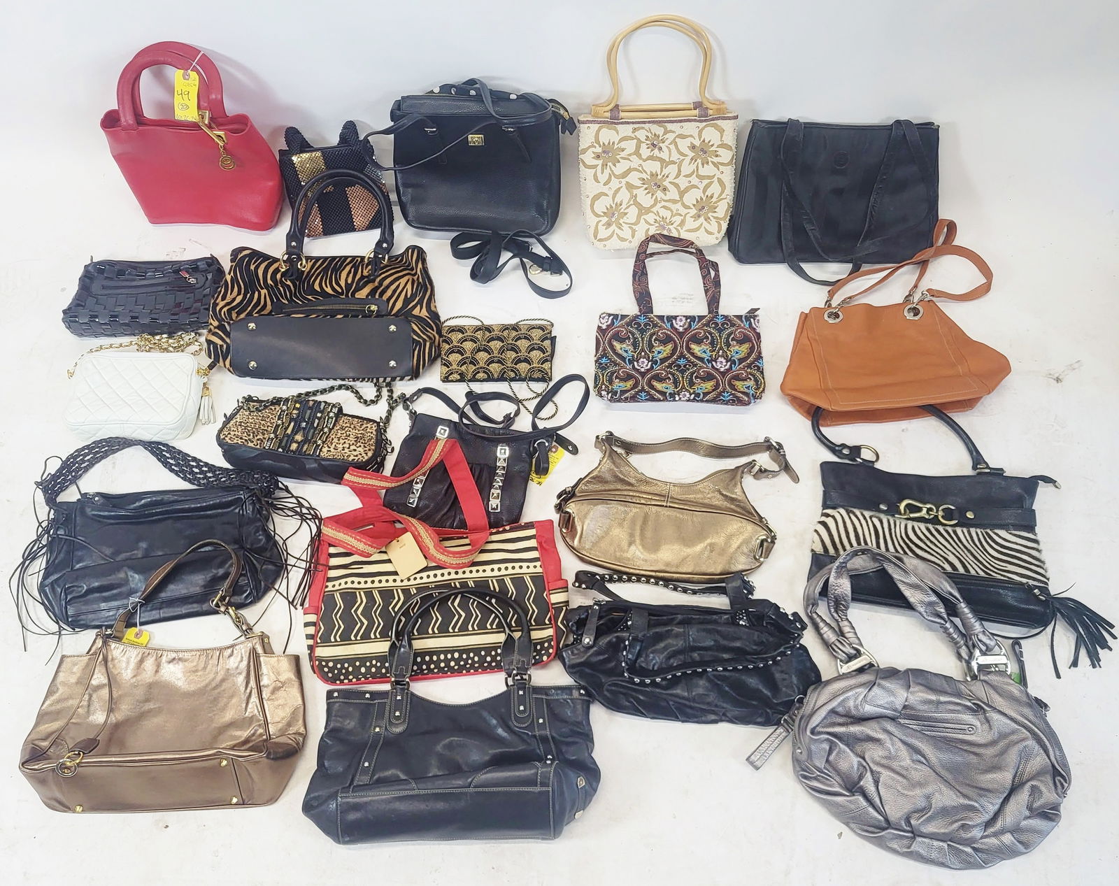 20 Vintage Handbags (1 of 18)