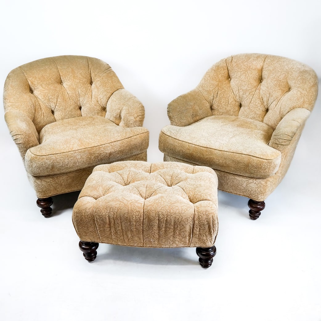 Three-Piece Seating Ensemble (1 of 10)