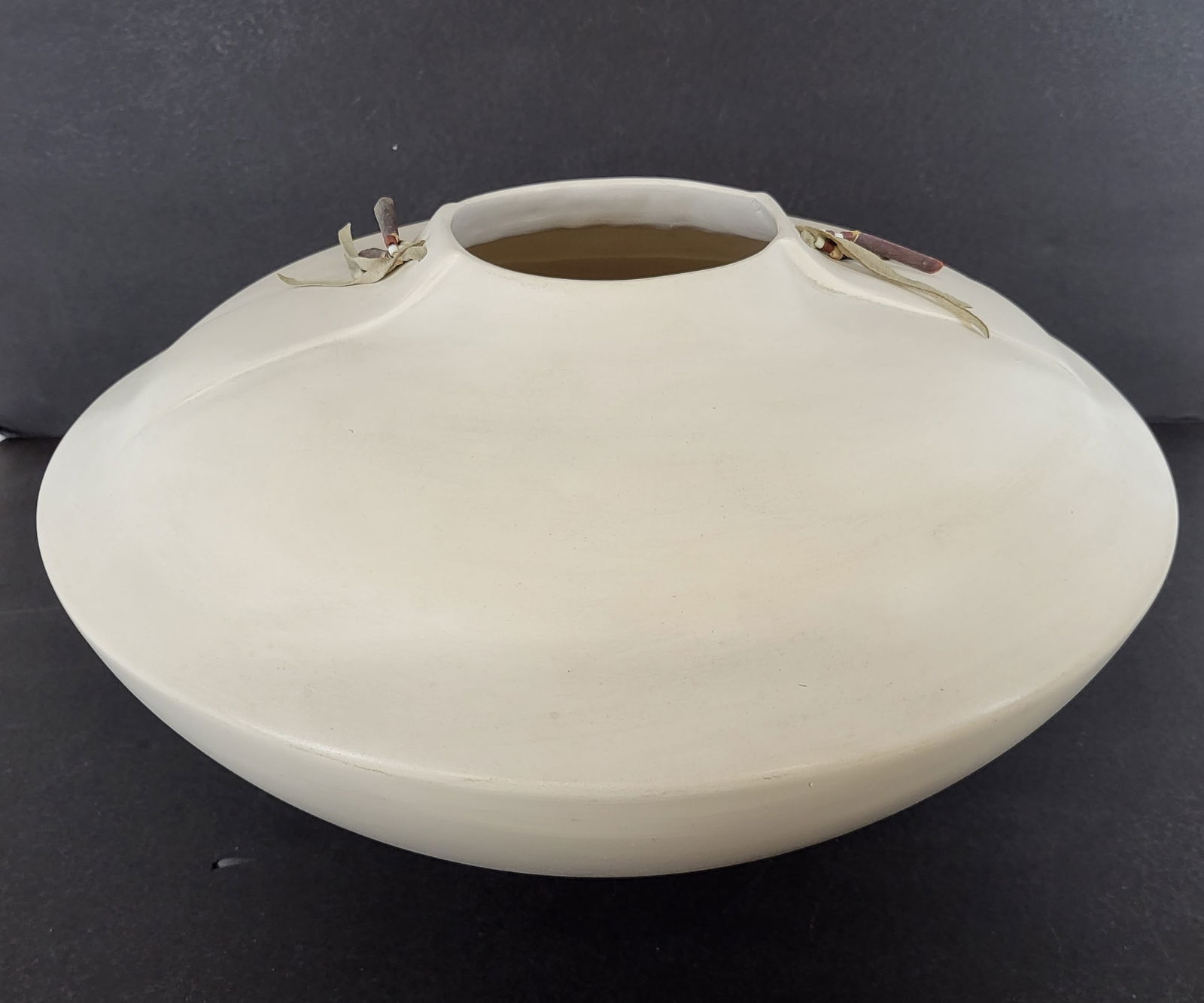 Jacquie STEVENS: Oblong White Ceramic Pot (1 of 14)
