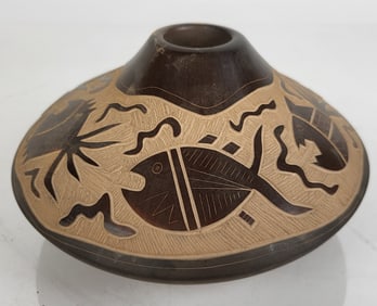 Jody NARANJO: Ceramic Fish Vase