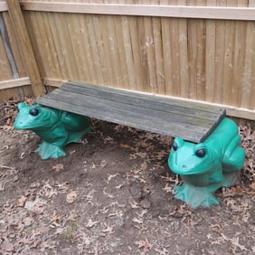 Pine and Stone Outdoor Frog Bench
