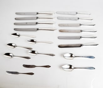 Tiffany & Co. Clinton Sterling Silver Flatware (19)