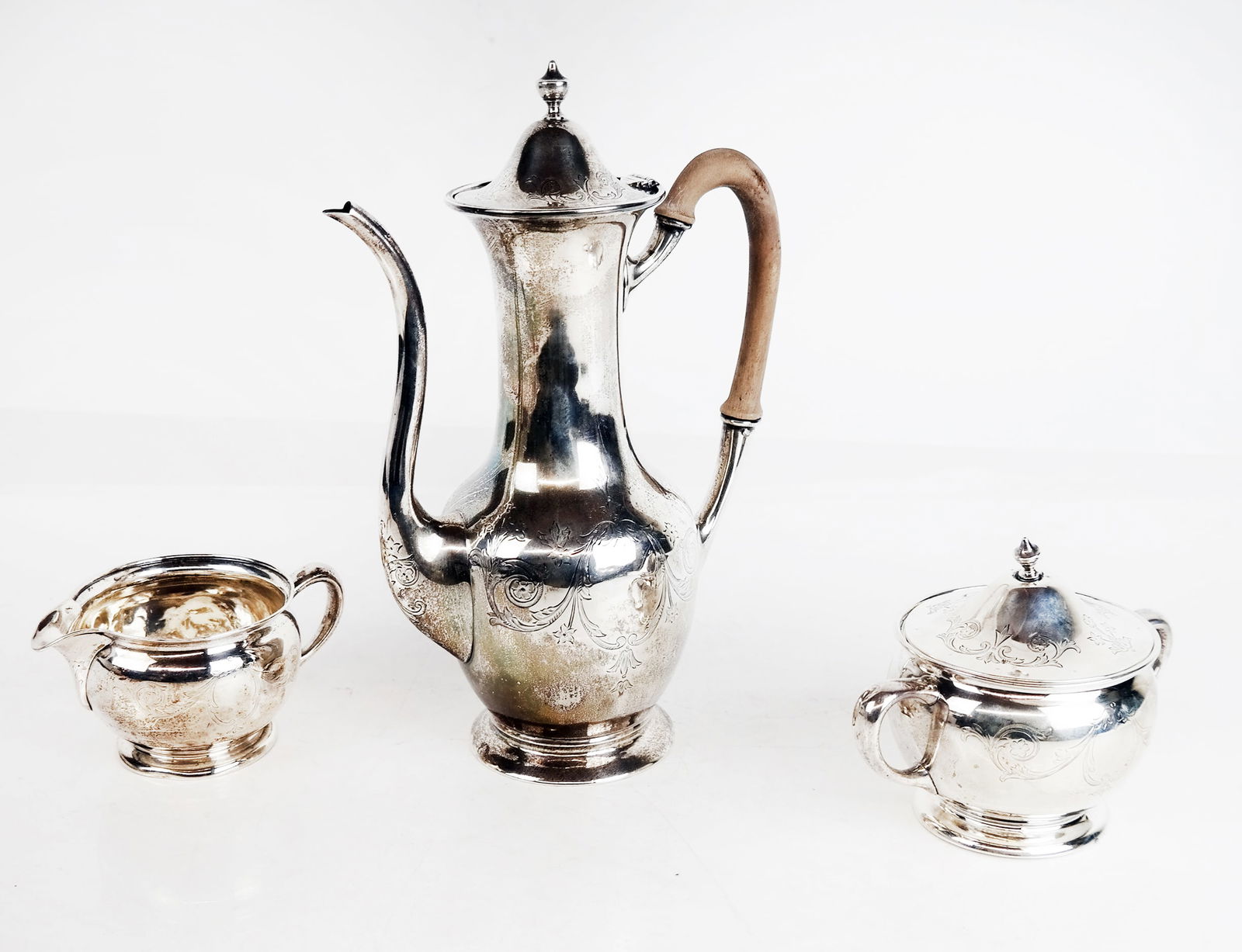 Gorham Sterling Silver Tea Set (3) (1 of 10)