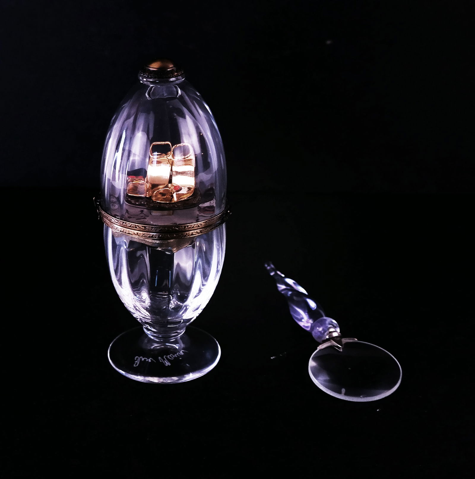 Egg Form Music Box & Magnifying Glass (2) (1 of 8)