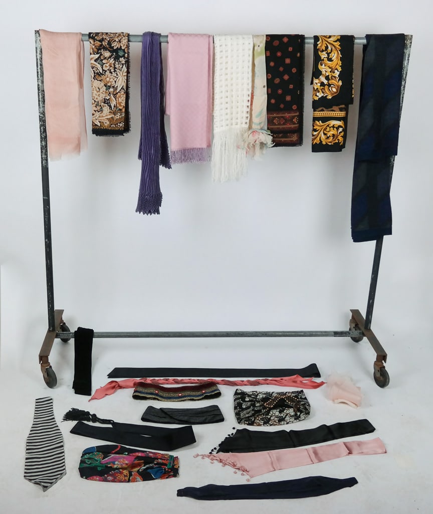 Lightweight Scarves, Shawls and Sashes (15) (1 of 10)